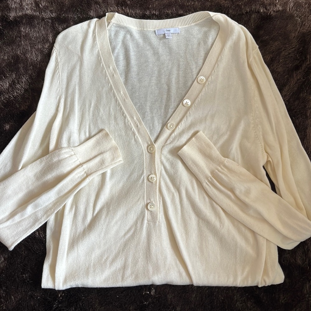 Women’s Sweater with Button Detailing